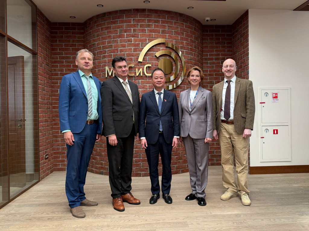 Vietnam and Rosatom Finalize Quantum Cooperation Roadmap